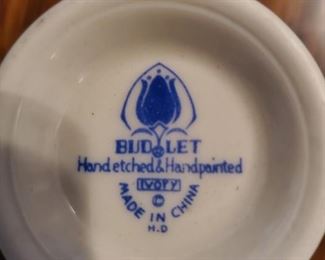 Budlet china set 
