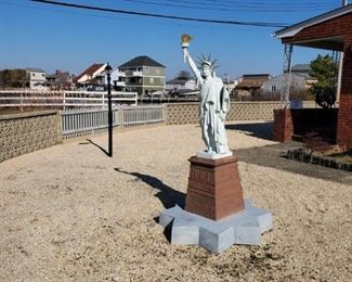 Fiberglass Statue of Liberty Outdoor Statue base top 48" Torch Lights up, needs to be rewired 