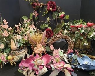 Beautiful Floral Arrangements https://ctbids.com/#!/description/share/371940