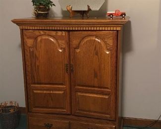 Broyhill Armoire
18” deep. 47” height. 36” wide
$100