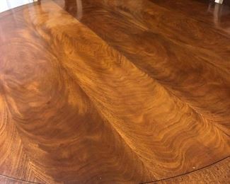 Drexel dining table
59” diameter without leaf
79” with leaf
Excellent condition
$260