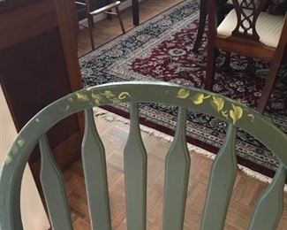 Pretty detail on the handpainted chair!