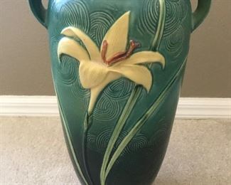 (# 1 ) Roseville Zepher Lilly Vase 142-18 No chips or cracks $195.00 ( 18' x 9.5 w)