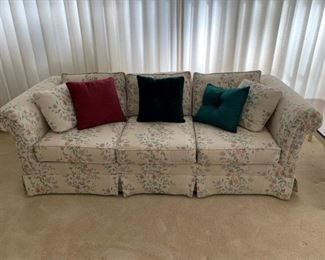 Floral Print Couch in Excellent Condition with Throw Pillows