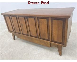 Lot 634 Lane American Modern Cedar Chest with 1 Drawer. Panel