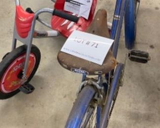 Vintage Raleigh sport bike and child's razor 3-wheel bike