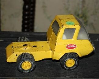 #7 Yellow Metal Tonka Truck                                               
