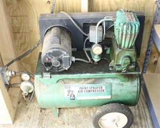 #95   Sears Paint Sprayer Air Compressor.  Runs well, Holds max pressure  Includes Hose and Sears Paint Spray Can    