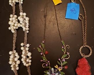 Estate Jewelry
Center one SOLD