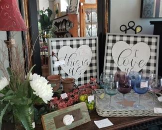 Mirror $45 SOLD
This is Us/I Love Us Sign-$35
Glass Set-$25
Tray-$12
Knob Decor-$25
Glass Basket-$15 empty
Bird/ Flower Candleholder-$25
Flower Pots and Holder-$23
Flower Arrangement-$20
Table-$275