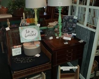 Screen Door-$35
Chair-$45
Side Table-$85
Life is Beautiful-$13
Hat Box-$3
Embrace the Good-$9
Memories made Here Metal Sign-$13
Bottle Basket-$15
Bunny-$4
Pony Tail Scarves-$6.50
Dish-$4
Be-You-tuful-$15
Books-$3 each
Lamps-$25
Hand made boxes-$20 each