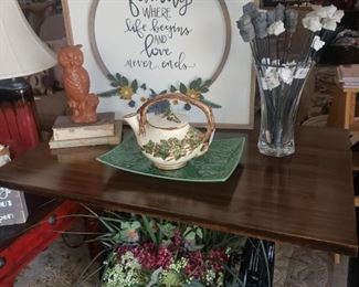 Newly Redone Sewing Base Table-$125
Large Family Sign-$40
Owl-$5 SOLD
Vintage Books-$4 each
McCoy Teapot-$40
Tray-$8
Cement Flower Pot Pics-$5 each