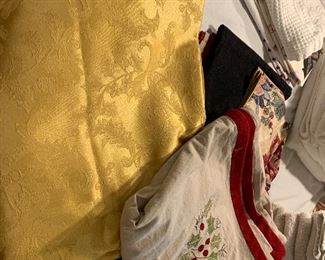 Linen pricing 
Towels - $2/each
Hand towels - $1/each
Washcloths - .50/each
Sheet sets - $5/each
Blankets - $5/each 