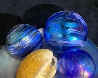 047m Decorative Glass Floats
