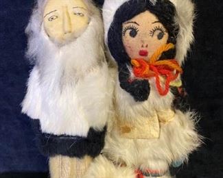 099m Vintage Inuit Cloth Dolls