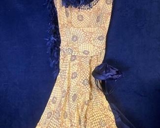 084m Vtg Dress  Accessories