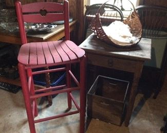Chair SOLD, table $15