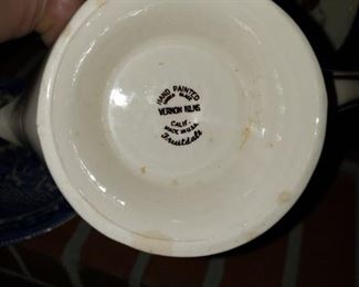 bottom of tea pot from previous picture