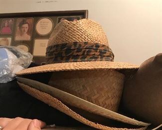 hats $4