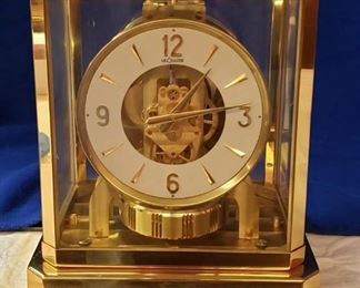 Jaeger-LeCoultre Atmos 528-8 Mantle Clock Perpetual Motion Swiss Made ~ Works Well if On Level Surface ~ 8 1/4 in. x 6 1/2 in. x 9 1/4 in. tall