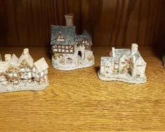 Collection of Village Homes by David Winter (Resin) ~ 7 total ~ some have nicks on Roofs