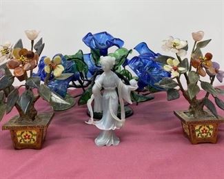 Glass Art Flower Arrangements https://ctbids.com/#!/description/share/373080