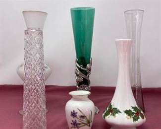 Beautiful Assortment of Bud Vases https://ctbids.com/#!/description/share/373136