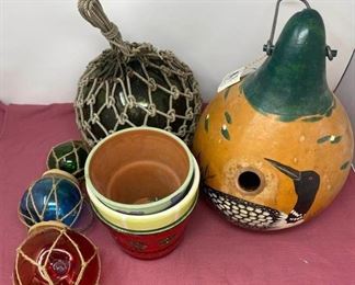 Gourd and Various Lawn Ornaments https://ctbids.com/#!/description/share/373147