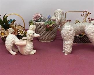 Assorted Floral and Dog Statues https://ctbids.com/#!/description/share/373163