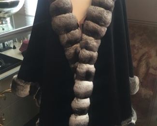 Sale: Beautiful Alpaca Poncho w/Fur Collar-$2500