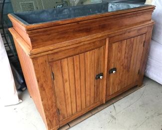 DRY SINK CABINET ALUMINUM LINED 2 PC $200 22" d x 40" l x 31"t