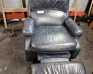 Vintage Stratford Co. dark blue leather recliner