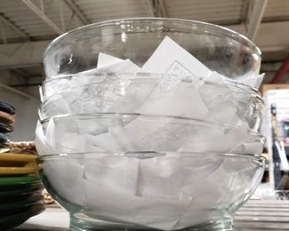 New Anchor Hocking Made in USA Large clear glass bowls #31142  retail $29.39 ea.  4 available $12 each