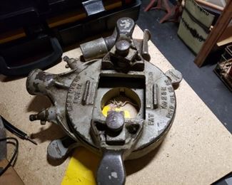 Vintage Reed Mfg Co. No 2 SR pipe threader $40