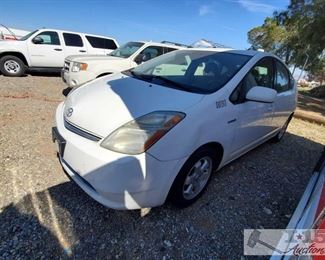 570: 	
2008 Toyota Prius Engine Doesn't Start, See Video!
Sold on Non-Op
See Video 
Year: 2008
Make: Toyota
Model: Prius
Vehicle Type: Passenger Car
Mileage: 81616
Plate: {ENTER PLATE NUMBER HERE}
Body Type: 4 Door Hatchback
Trim Level: Standard; Touring
Drive Line: FWD
Engine Type: L4, 1.5L
Fuel Type: Gasoline
Horsepower: 76HP
Transmission:
VIN #: JTDKB20U983423574
Features and Notes:
Engine does NOT Start. 
Clean California Title in hand.
DMV fees: $36 for non-op and $70 doc fees
1313
