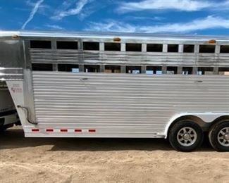 190: 2000 8' x 20' 4-Star Gooseneck Custom Livestock Trailer
This 4-star trailer is excellent shape.  Has electric over hydraulic brakes.   Has a stud cross gate and a center cross gate.  Always serviced and cleaned properly.    Has a back rubber bumper and made with extra cross roof supports for excellent road stability.  Almost new tires and new rims.  VERY CLEAN
PTI plates. 
DMV fees: $37 and $70 doc fees 