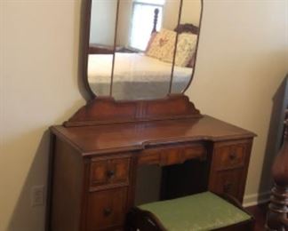 Antique Bedroom Lot #1 Vanity w/Mirror & Bench $75.00
Dimensions
44”L 17”W 70”H