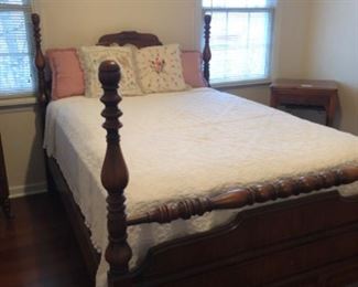 Antique Bedroom Lot #3 Full Size Bed with spread & 4 pillows $150.00