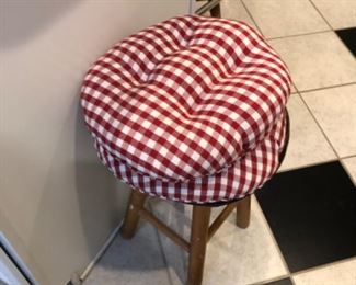 Kitchen Lot #36 Stool with 2 cushions $8.00