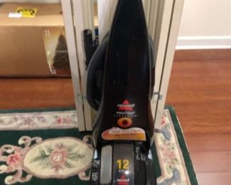 Den Lot #34 Bissell Proheat Clearview $50.00