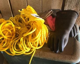 Barn Lot #16 Nylon ropes, rubber gloves, music gloves 
$7.00