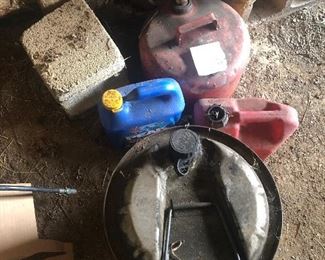 Barn Lot #20
Gas Cans
$10.00
