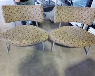 (2) chairs