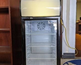 Avantco Refrigerated Display Cooler 360SC80
