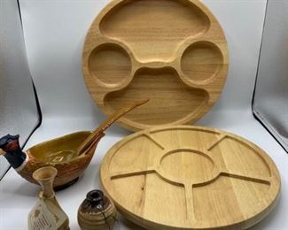 Round Wooden Trays/Bird Gravy/WoodCrafted Decor https://ctbids.com/#!/description/share/373663