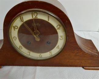 Mantle Clock made in Germany https://ctbids.com/#!/description/share/373764