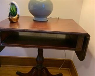 $80 Dropleaf pedestal nightstand 22” x 15” x 25”