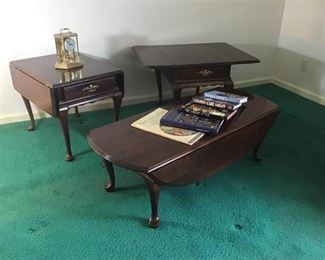 001 Lovely Ethan Allen Hardwood Coffee End Tables