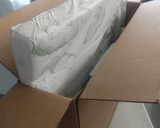 baby cot/mattress topper