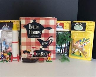 Vintage Cake Decorating Figures